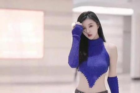 炉中火命服装店：点燃时尚热潮，彰显个性风格！