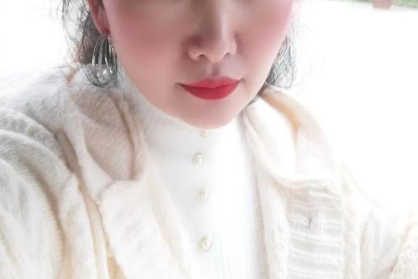腊月女兔命理解析：独特特质与人生运势的完美结合