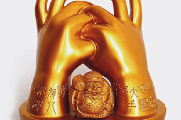 李居明火命佩戴龙凤吉祥物，助你风生水起！