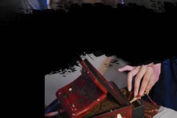 命运与希望的交织：人生如戏，一线牵机遇四字成语的启示