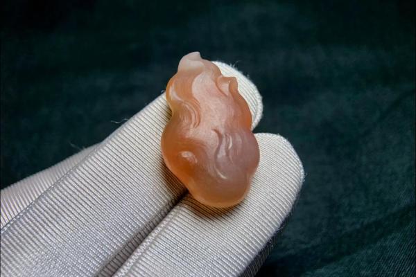 炉中火命佩戴哪些饰品更为合适？