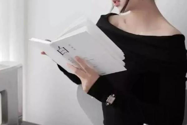 揭秘伶俐命：她们的独特魅力与人生轨迹