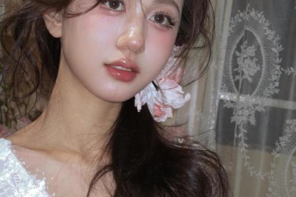 看起来命很好的妆容：让你焕发自信与魅力的秘诀