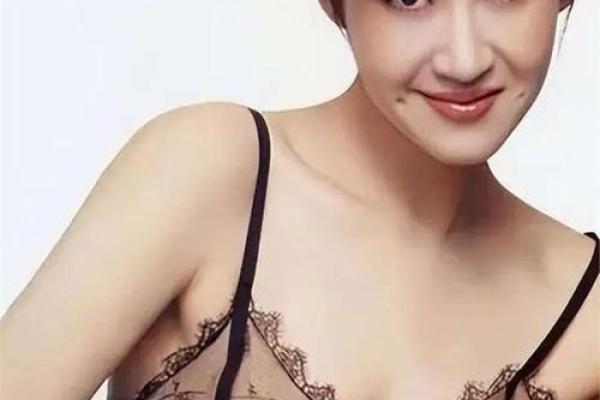 酒窝的神秘：脸上有两个酒窝的命运解析