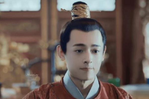 爱恨纠缠，戾王与他的倾世宠妃
