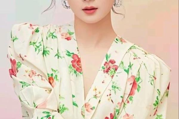 有容的女人：她们的命运与自信之美
